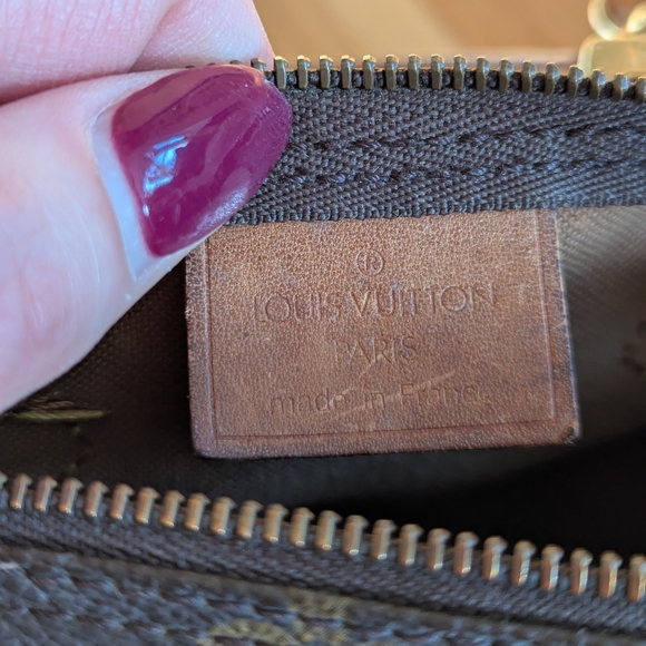 ❌ SOLD ❌ Louis Vuitton mini speedy with crossbody strap - Picture 8 of 17